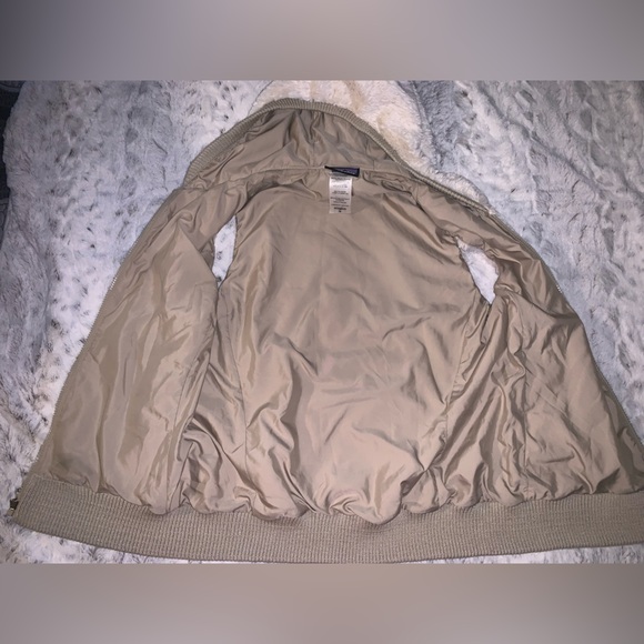 Patagonia Fuzzy Full Zip Hooded Conejo Vest - Picture 6 of 7